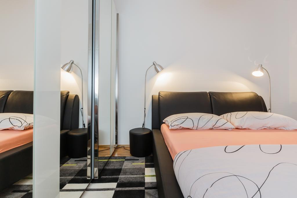 Sky Split Apartment Bagian luar foto